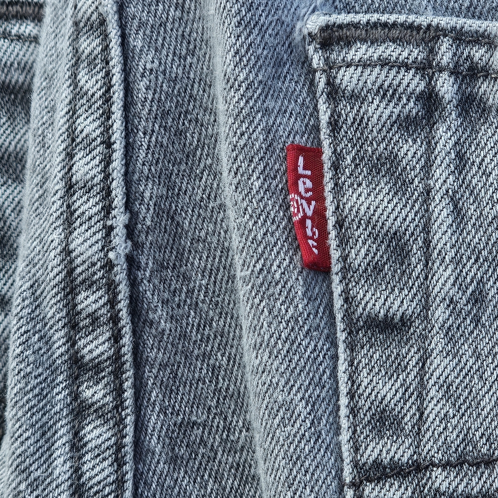 Levi's Men's Straight Jeans in Slate Lights Black. - Picture 5 of 6